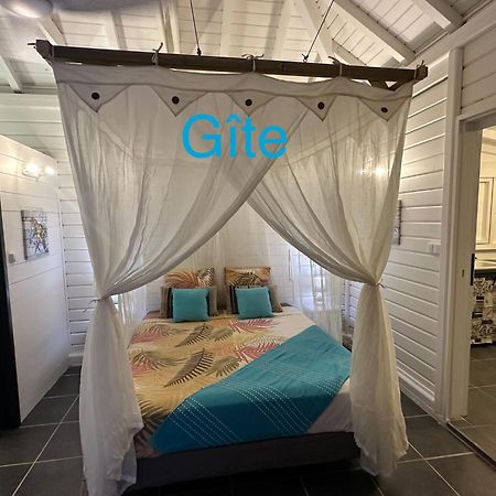 Au Bel'Vue Chez Sandrine "Gite & Chambre D'Hotes" Le Moule Luaran gambar