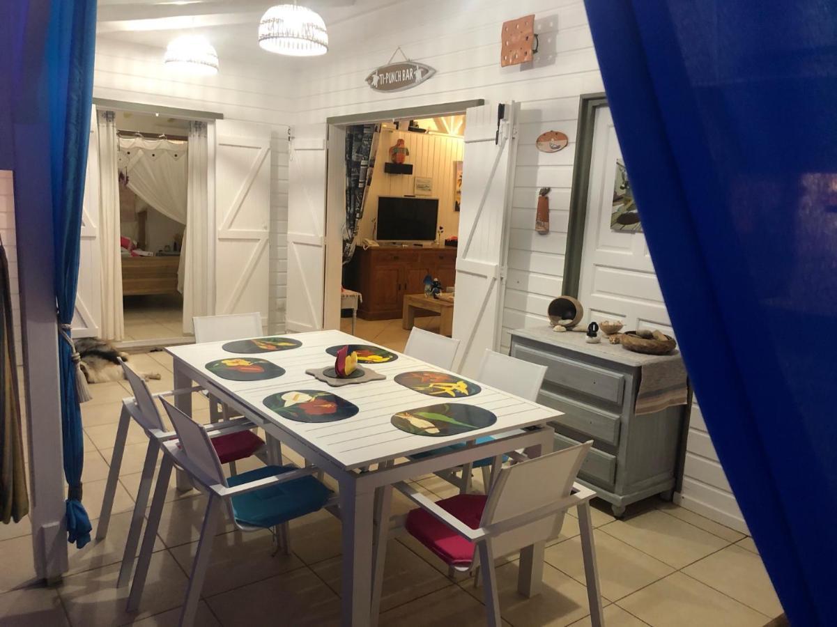 Au Bel'Vue Chez Sandrine "Gite & Chambre D'Hotes" Le Moule Luaran gambar