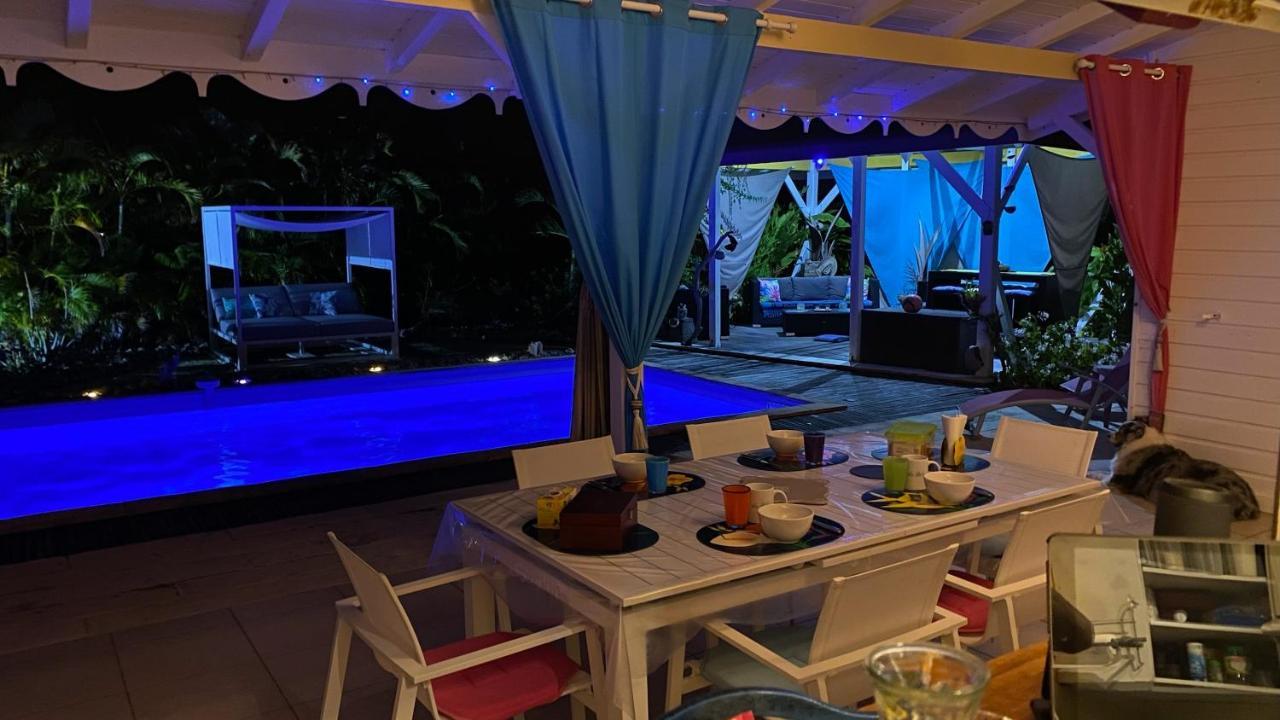 Au Bel'Vue Chez Sandrine "Gite & Chambre D'Hotes" Le Moule Luaran gambar