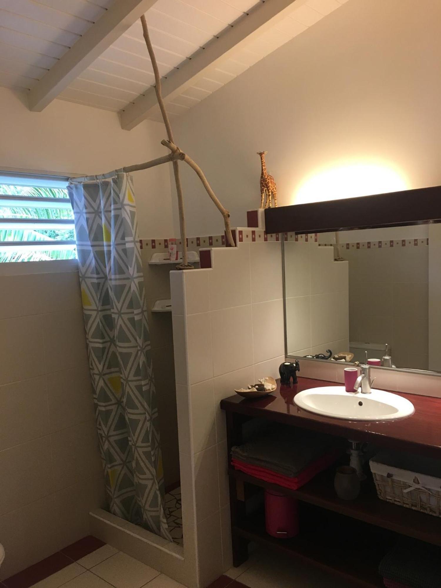 Au Bel'Vue Chez Sandrine "Gite & Chambre D'Hotes" Le Moule Luaran gambar
