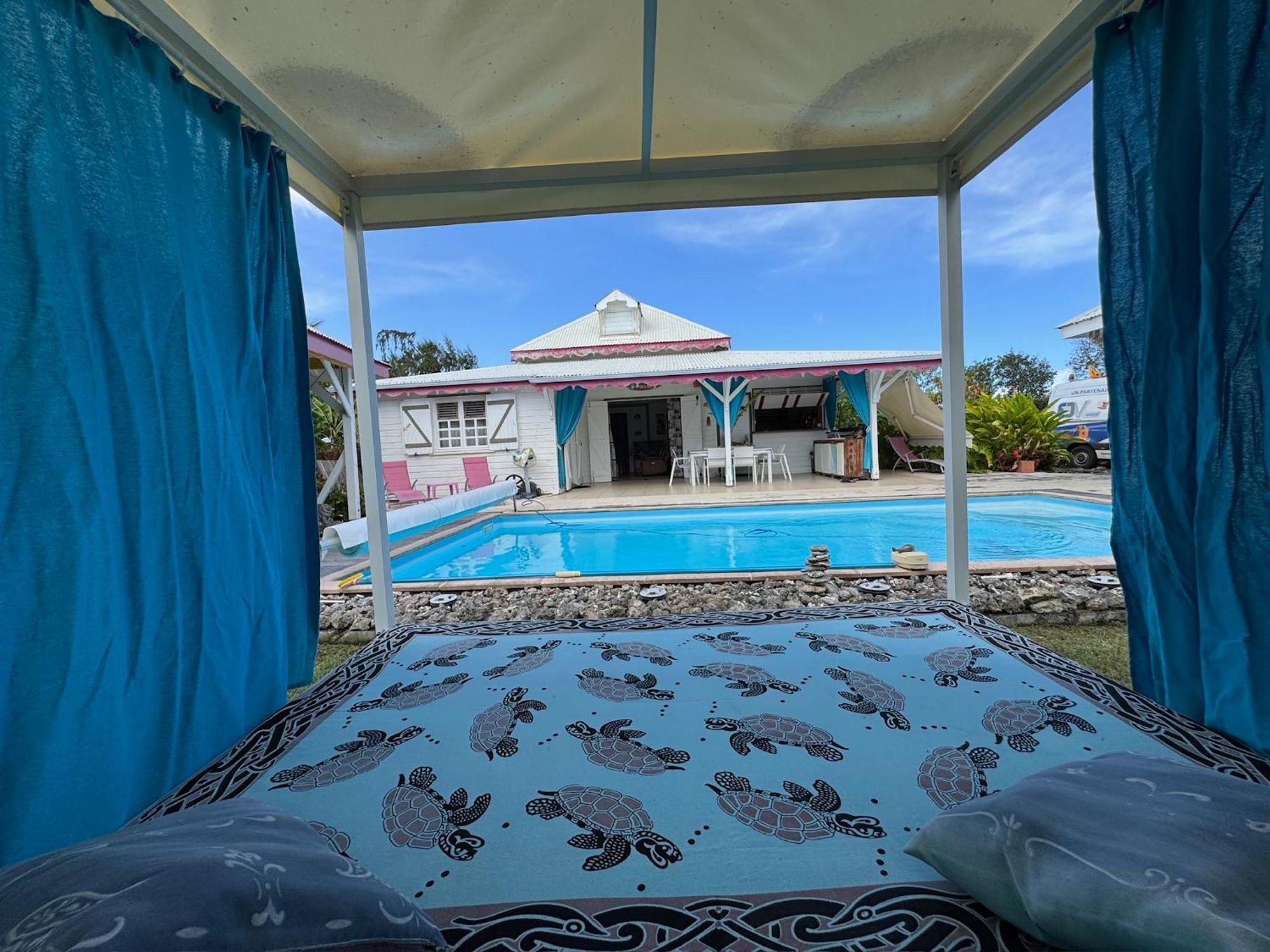 Au Bel'Vue Chez Sandrine "Gite & Chambre D'Hotes" Le Moule Luaran gambar