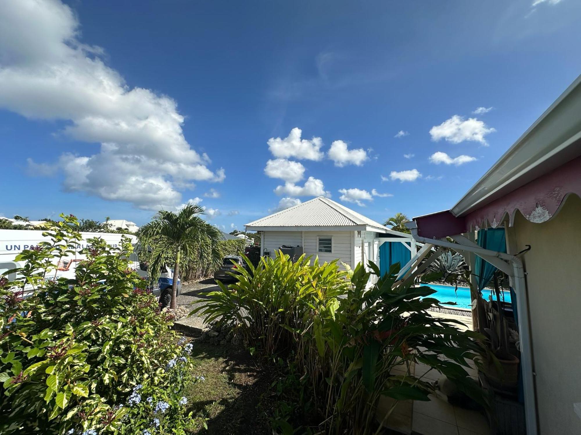 Au Bel'Vue Chez Sandrine "Gite & Chambre D'Hotes" Le Moule Luaran gambar