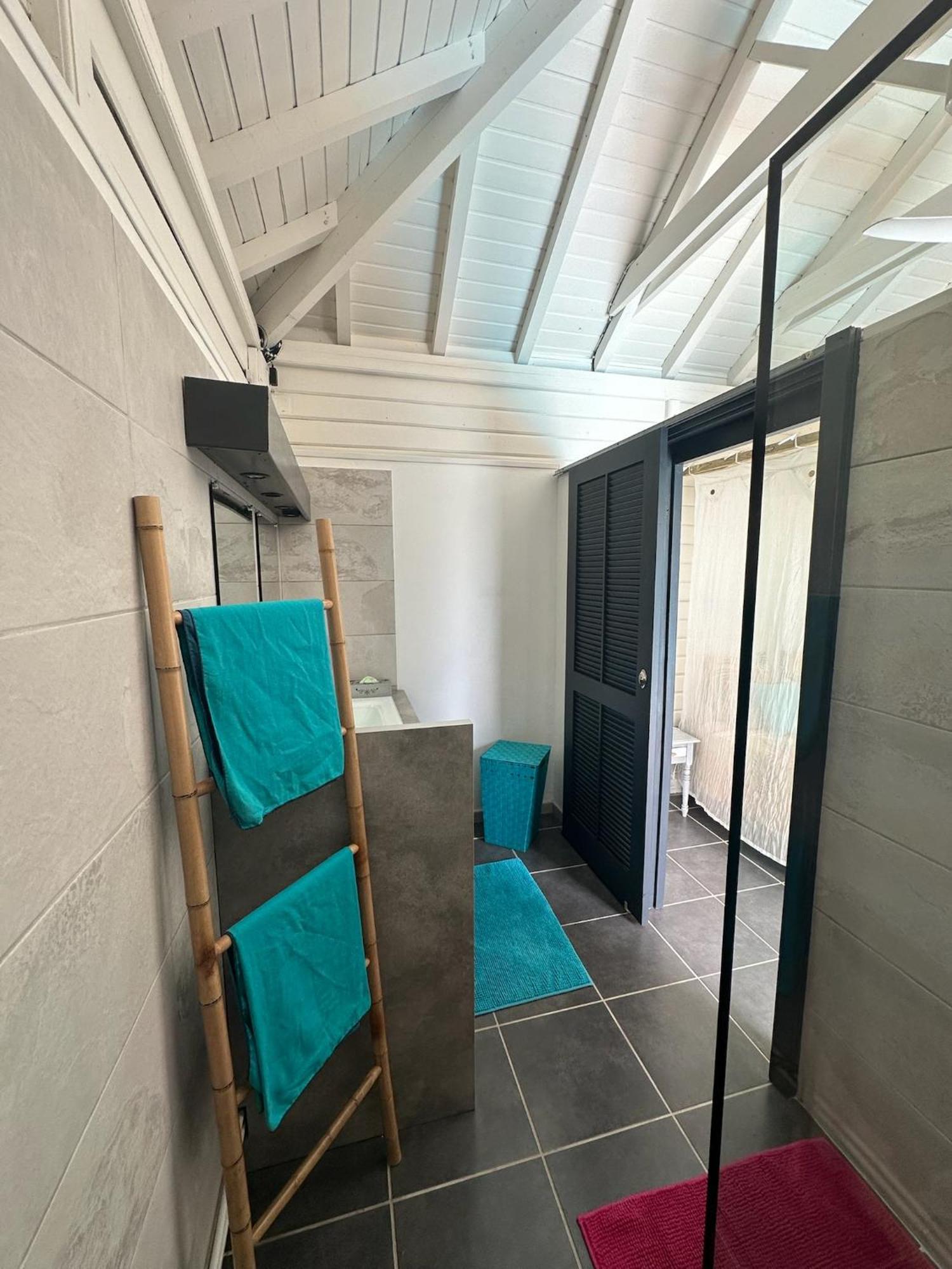 Au Bel'Vue Chez Sandrine "Gite & Chambre D'Hotes" Le Moule Luaran gambar