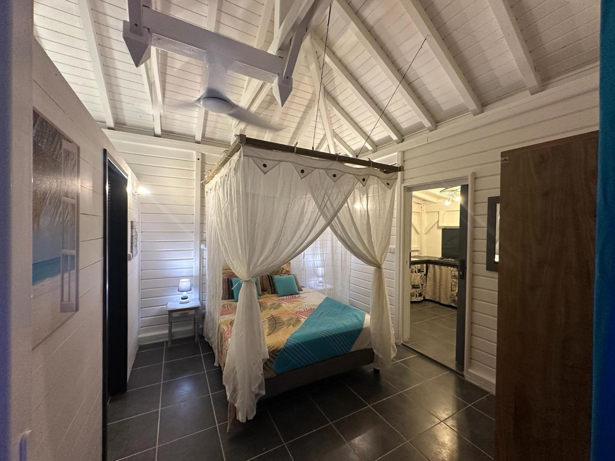 Au Bel'Vue Chez Sandrine "Gite & Chambre D'Hotes" Le Moule Luaran gambar
