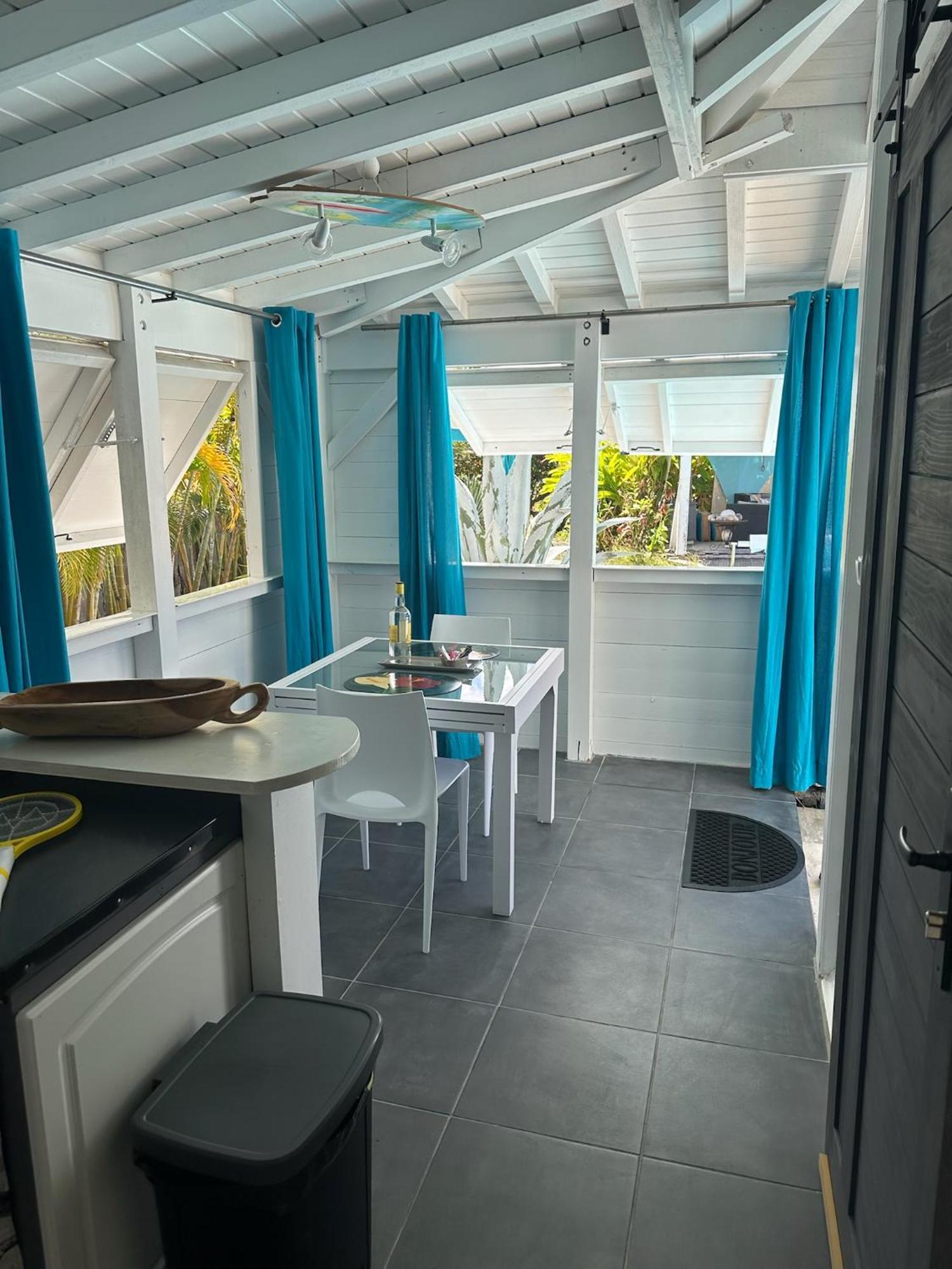Au Bel'Vue Chez Sandrine "Gite & Chambre D'Hotes" Le Moule Luaran gambar